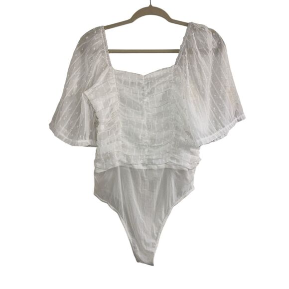 ✨Lulus Think of Me Ivory Swiss Dot Ruched Sz Medium Bodysuit✨ - Picture 4 of 7